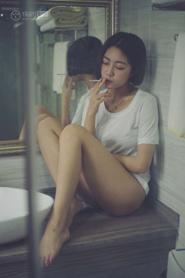 美丽的小蜜蜂2美剧